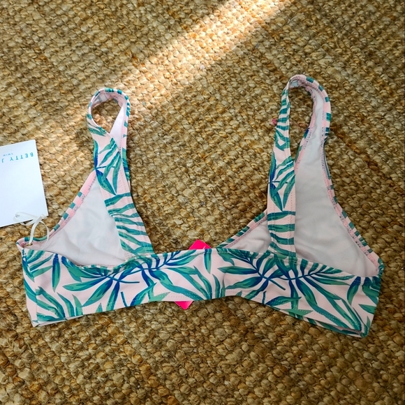 🆕️ Tropical Leaf Bikini Set - Picture 5 of 6